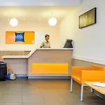 Ibis Paradiso מלון