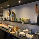 Ibis Paradiso 3*