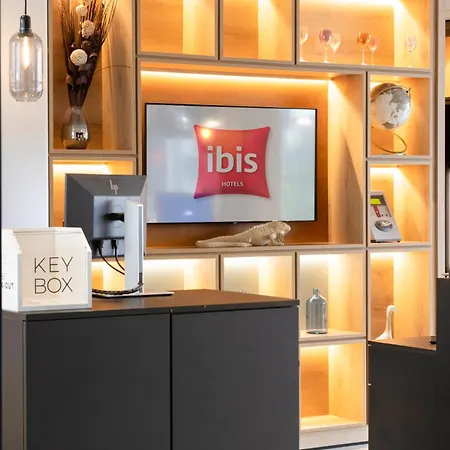 Ibis Paradiso 3*