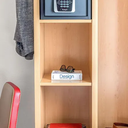 Ibis Paradiso Hotel 3*