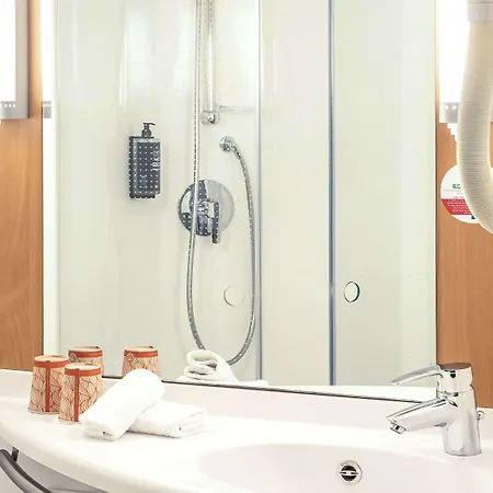 Ibis Paradiso