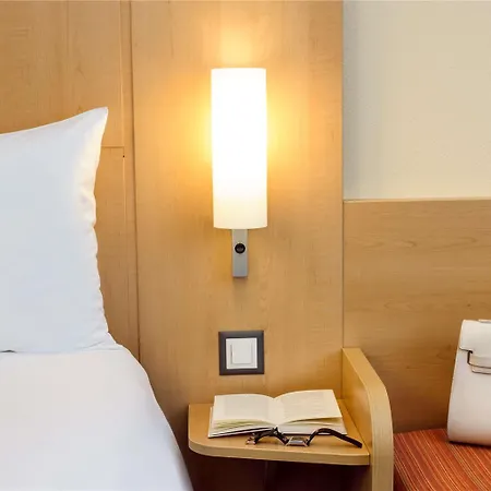 Ibis Paradiso 3*