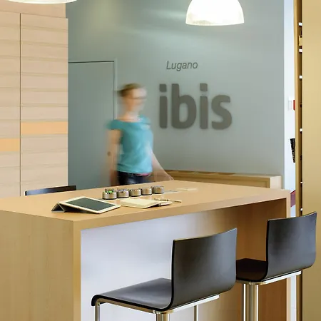 Ibis Paradiso