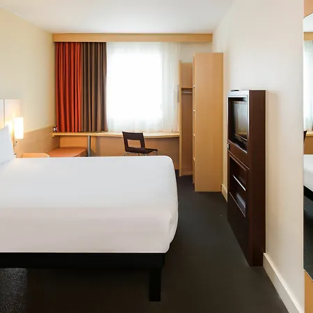 Ibis Paradiso 3*