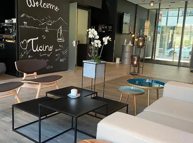 Ibis Paradiso Hotel 3*