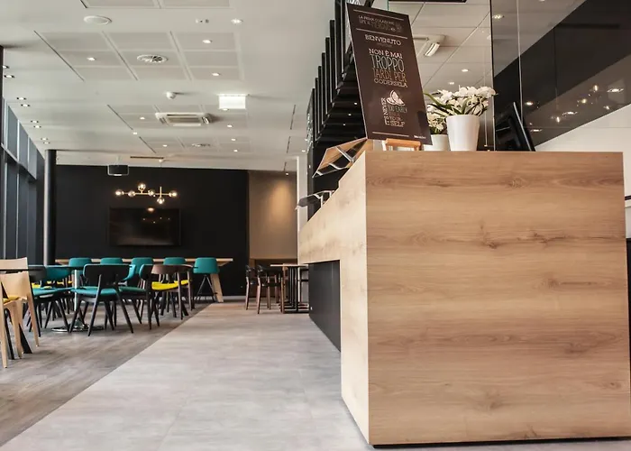 Ibis Paradiso ホテル ルガーノ