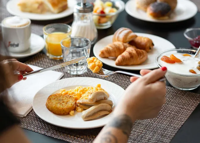 Hotel Ibis Paradiso 3*