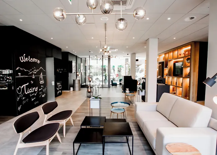 ホテル Ibis Paradiso 3*