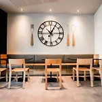 Hotel Ibis Paradiso 3*