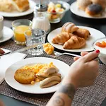 Hotel Ibis Paradiso 3*