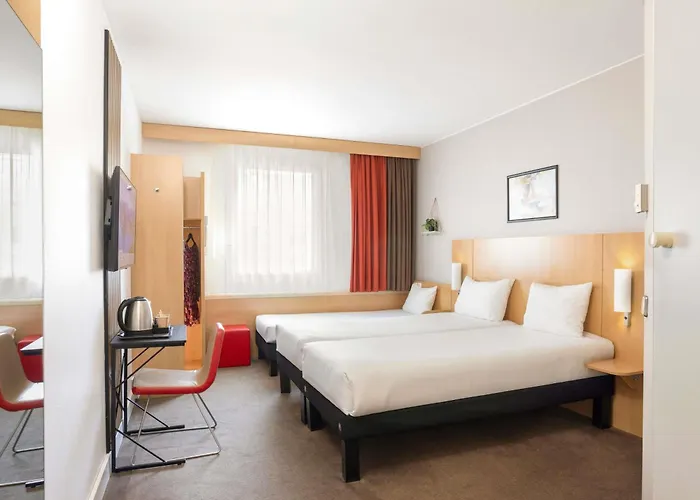 Ibis Paradiso Hotel 3*