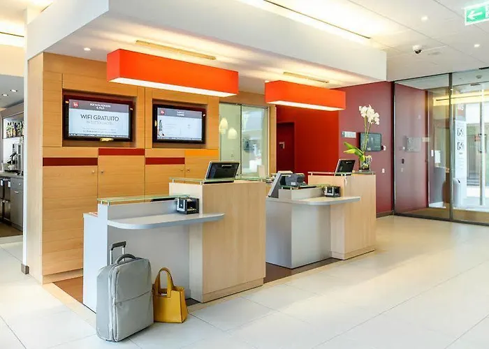 Ibis Paradiso Hotel 3*